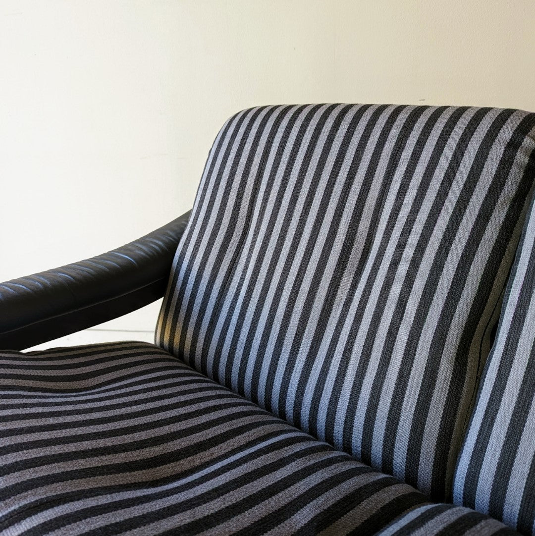 Torbjørn Afdal Loveseat