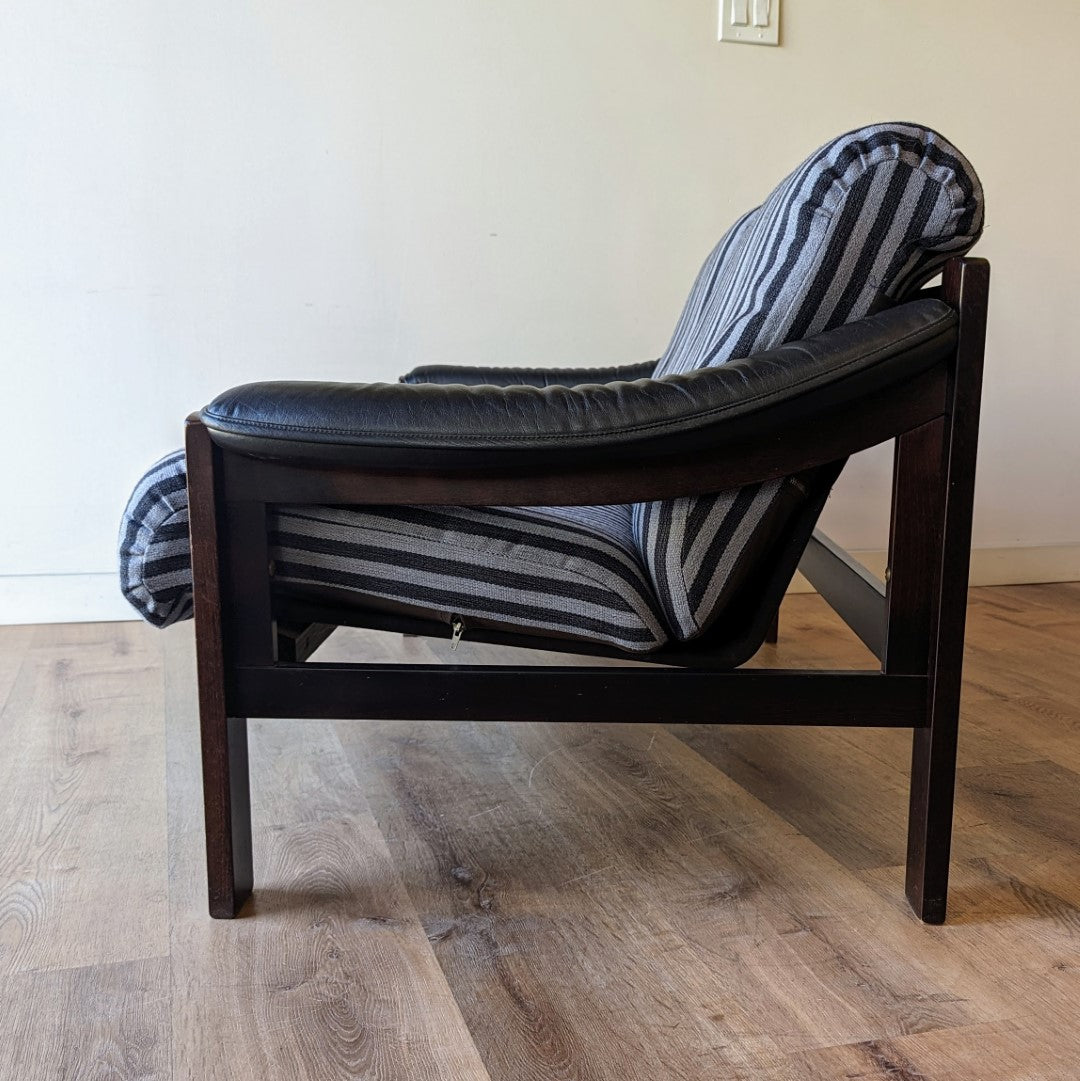 Torbjørn Afdal Loveseat