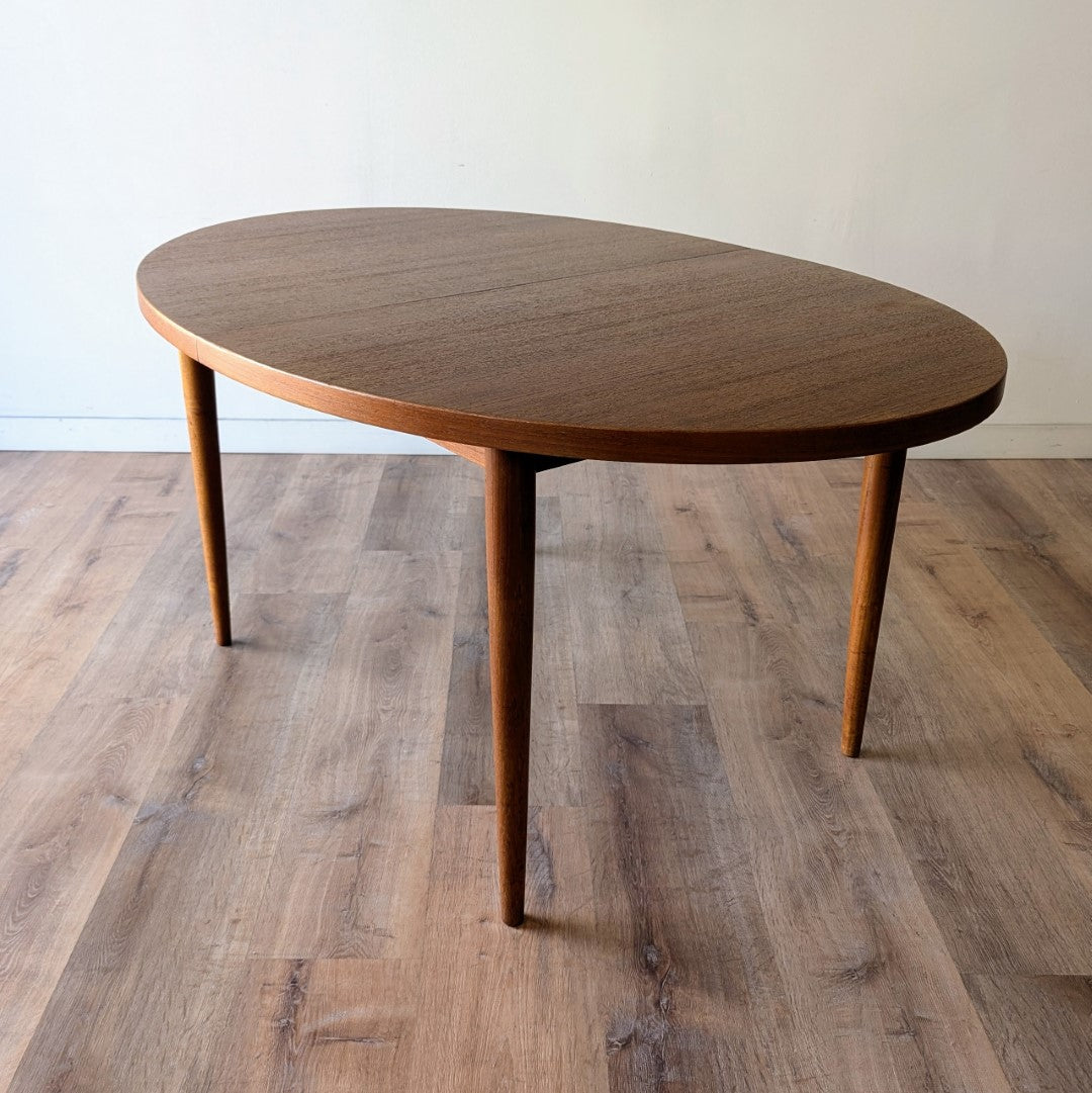 Fornem Mobelkunst Dining Table