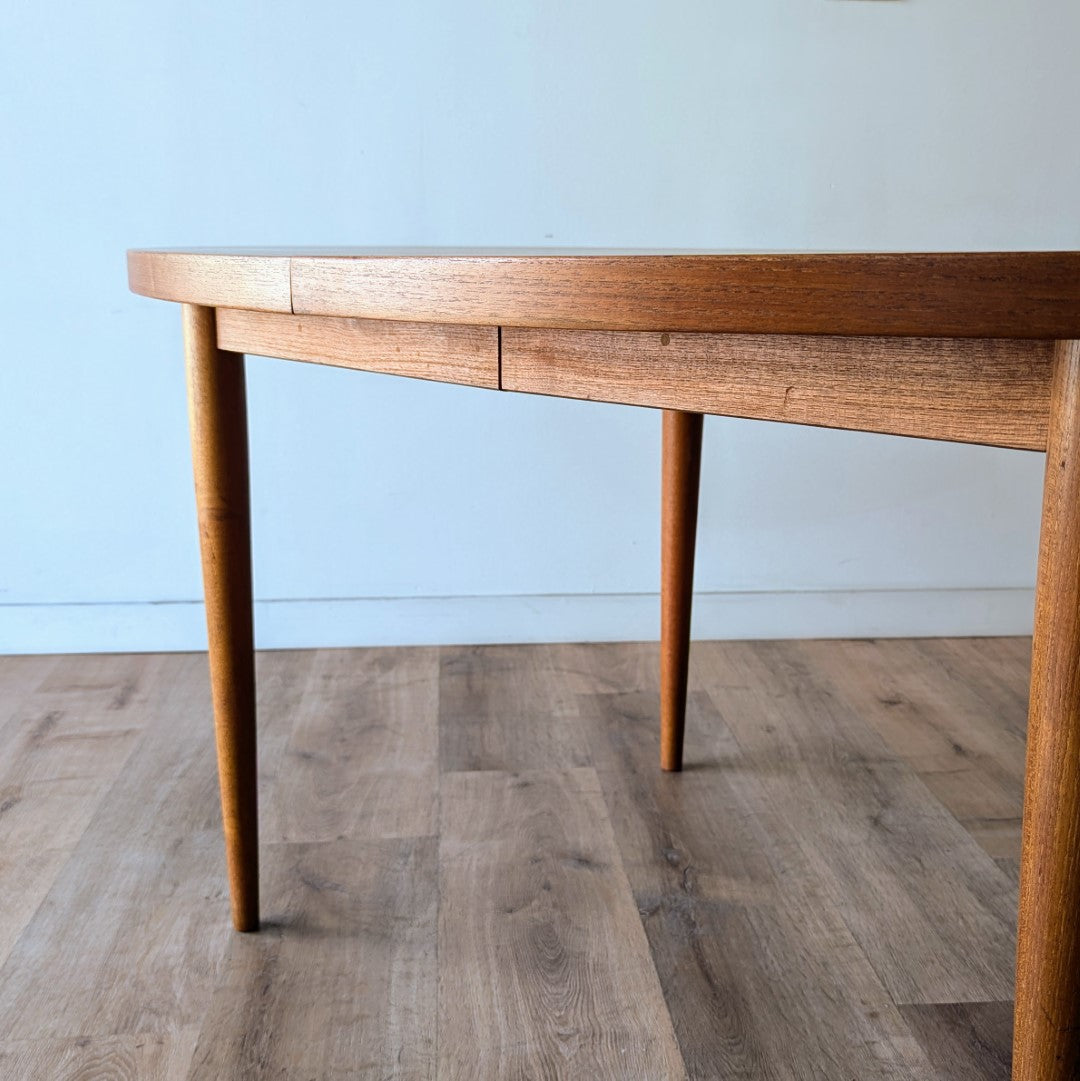 Fornem Mobelkunst Dining Table