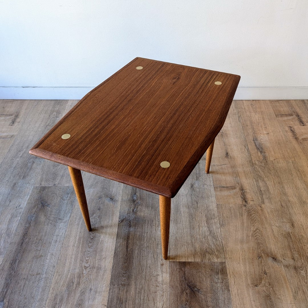 DUX Side Table