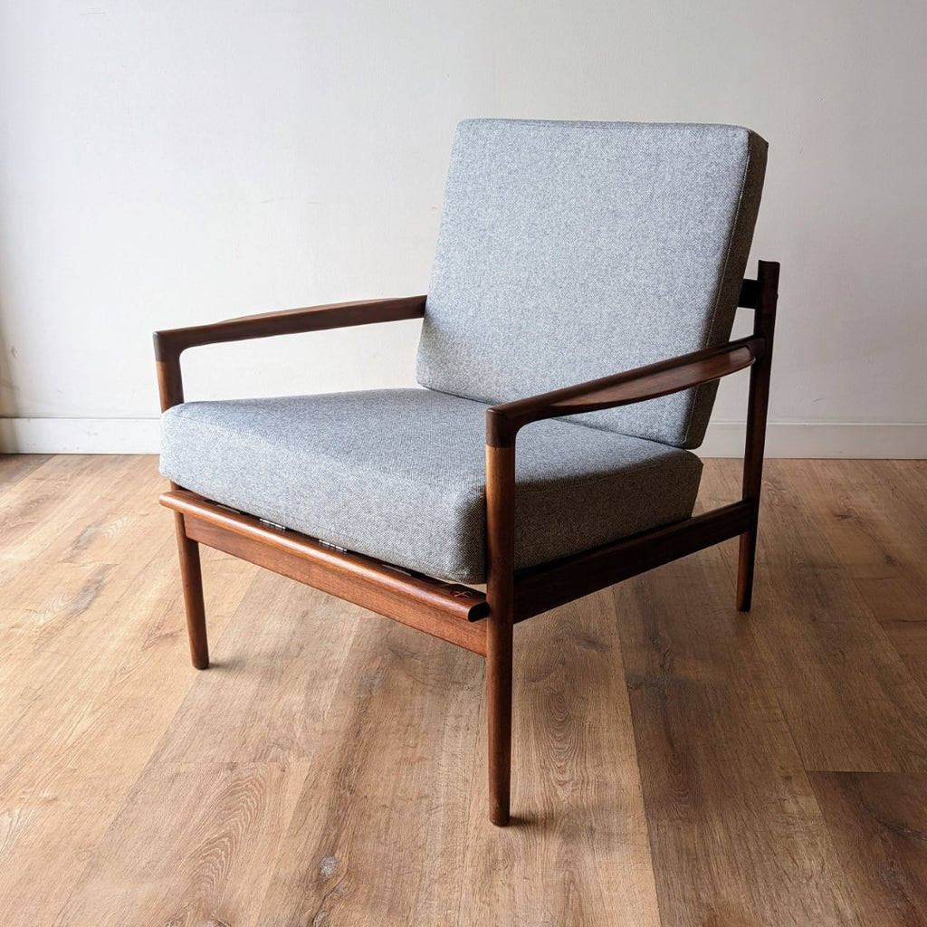 Kofod larsen lounge discount chair